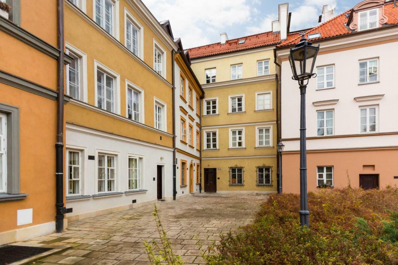 New Town By Renters * Warszawa